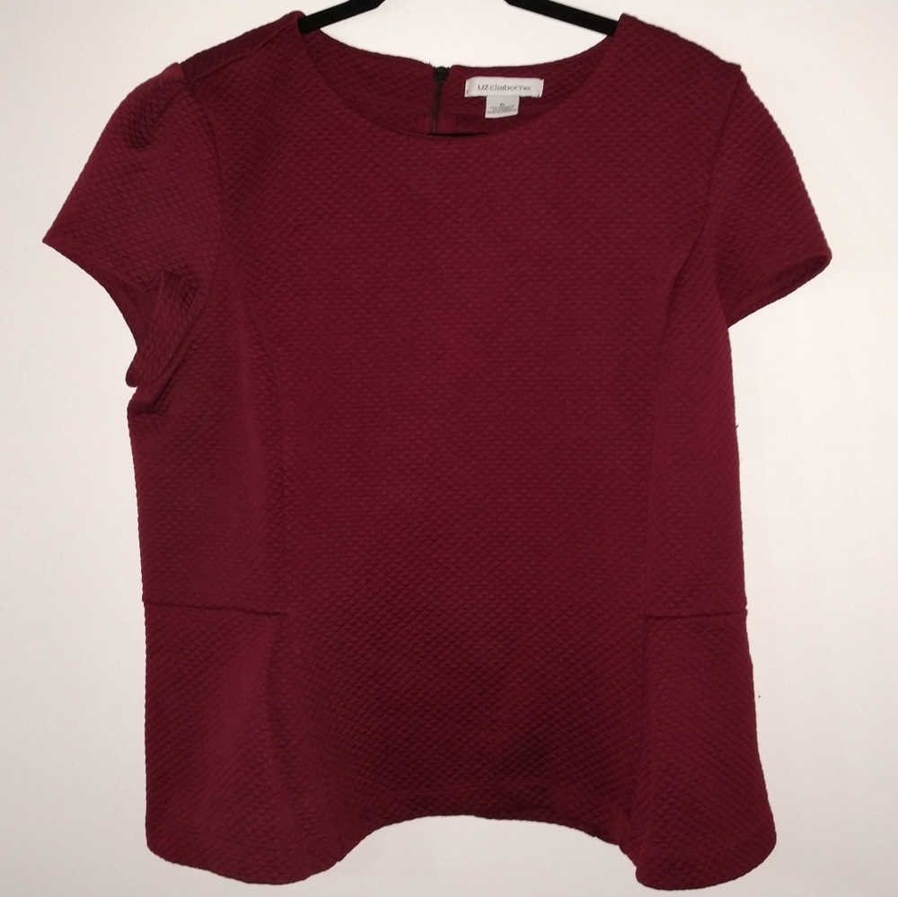 🌿 Liz Claiborne burgundy peplum top